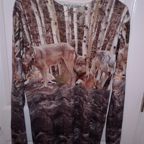 Get a Life Other - LAST CHANCE!! Camo Wolf long sleeve shirt